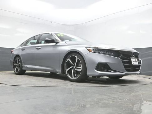 Used 2022 Honda Accord Sport image 34