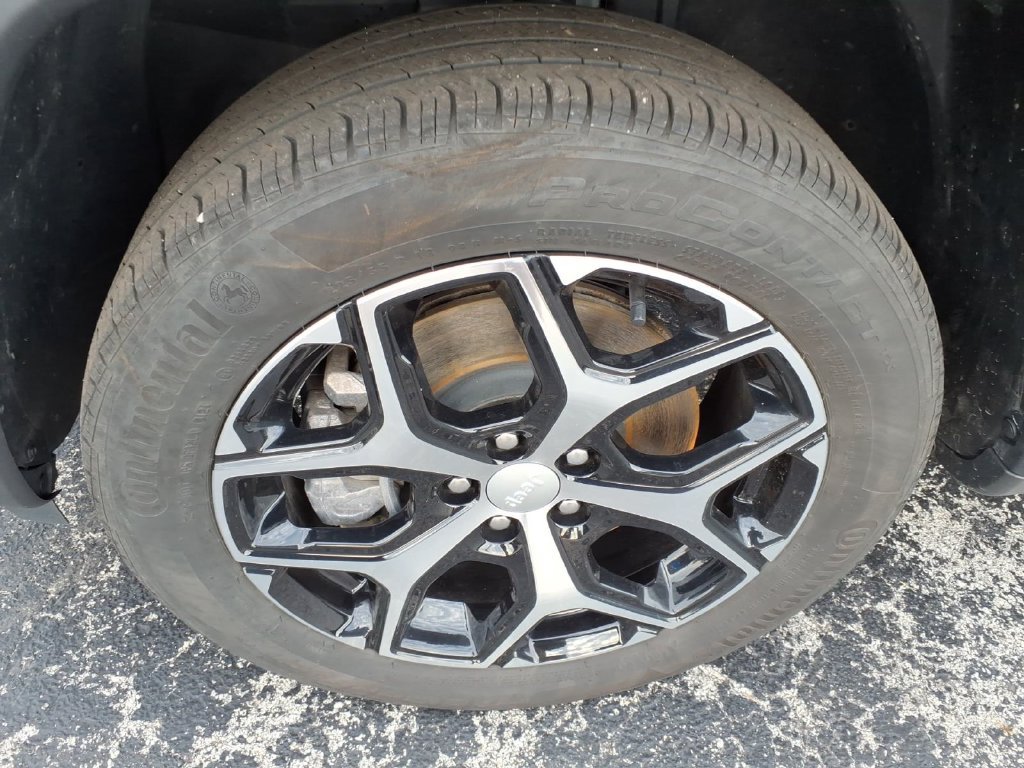 Certified 2024 Jeep Compass Limited AWD/4WD image 5