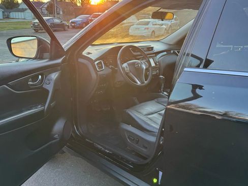 Used 2014 Nissan Rogue SL w/ SL Premium Package image 10