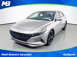 Used 2023 Hyundai Elantra SEL FWD video 1