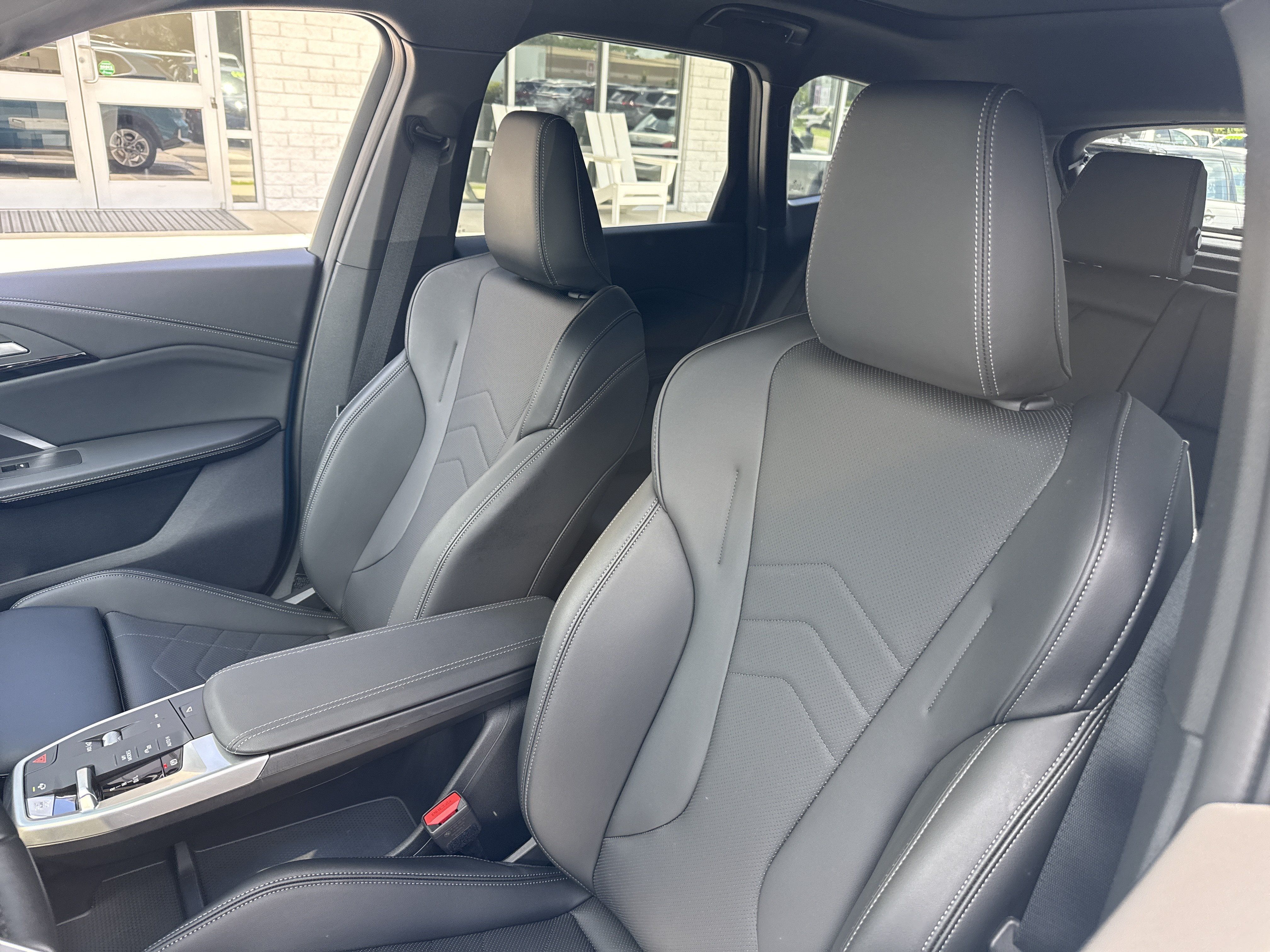 Used 2025 BMW X1 xDrive28i AWD/4WD image 10