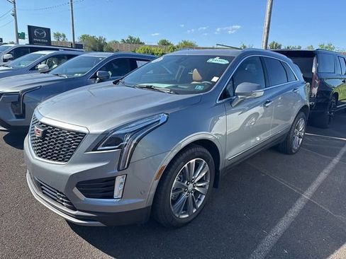 Certified 2026 Cadillac XT5 Premium Luxury w/ Driver Assist Package AWD/4WD image 4