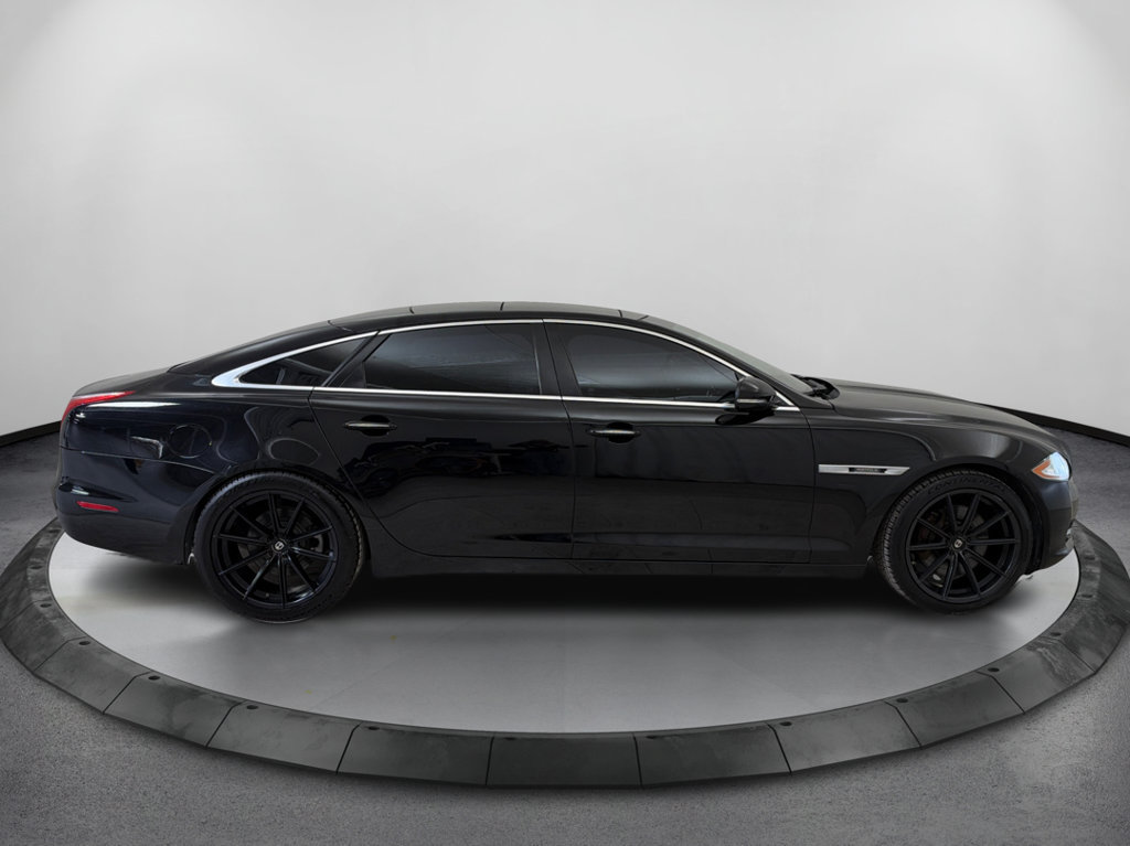 Used 2012 Jaguar XJ L RWD image 4