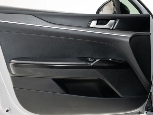 Used 2021 Kia K5 GT-Line image 9