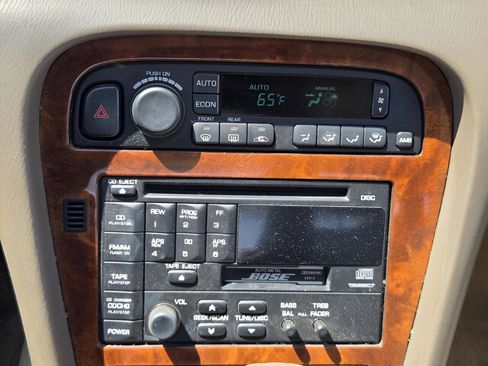 Used 1995 INFINITI J30 image 16