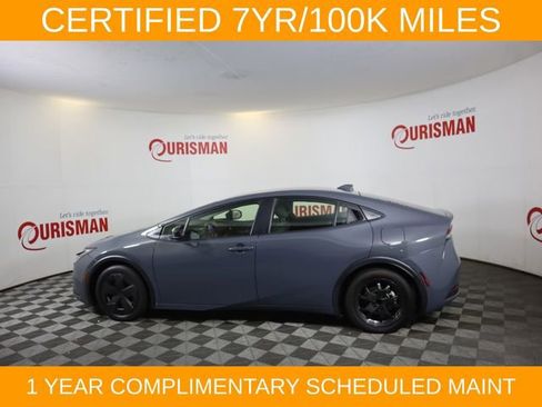 Used 2024 Toyota Prius LE FWD image 6