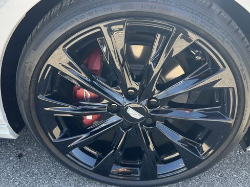 Used 2025 Cadillac CT4 V RWD image 15