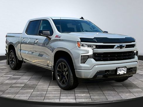 Used 2024 Chevrolet Silverado 1500 RST AWD/4WD image 3
