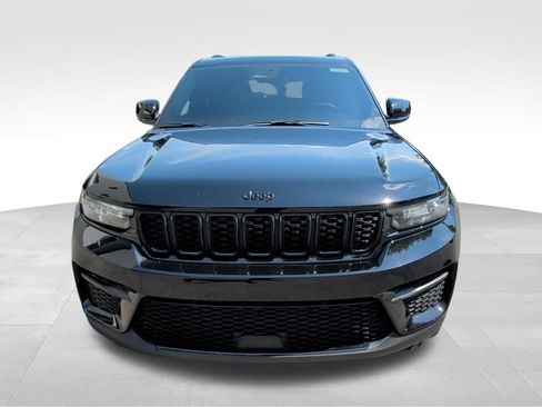 Certified 2023 Jeep Grand Cherokee Altitude AWD/4WD image 8