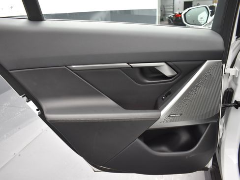 Used 2024 BMW 530i w/ Premium Package image 18