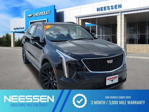 Used 2023 Cadillac XT4 Sport FWD image 1