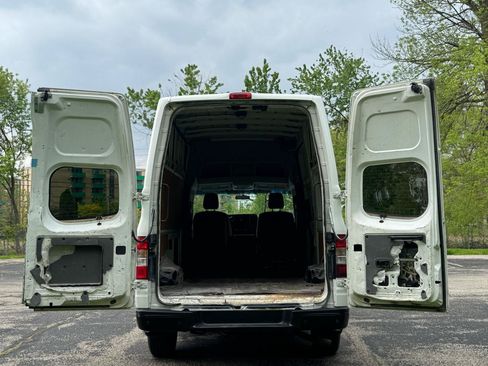 Used 2014 Nissan NV 2500 SV w/ Side & Curtain Airbag Package RWD image 15