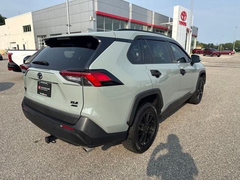 Used 2021 Toyota RAV4 XLE AWD/4WD image 12