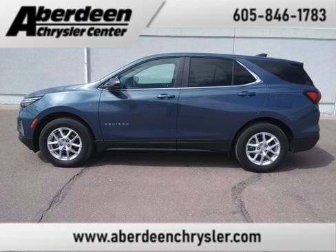 Used 2024 Chevrolet Equinox LT AWD/4WD image 1