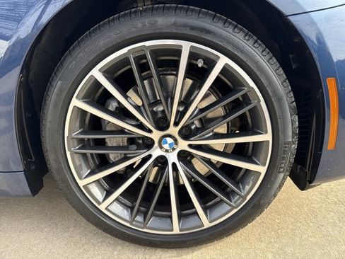 Used 2021 BMW 530i xDrive image 24