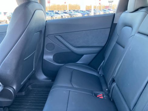 Used 2023 Tesla Model Y image 22
