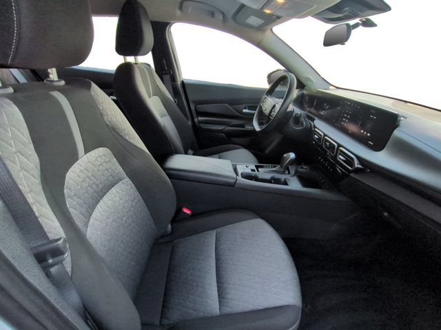 Used 2026 Nissan Sentra SV FWD image 23