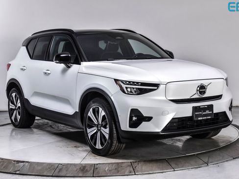 Used 2023 Volvo XC40 Recharge Plus AWD/4WD image 1