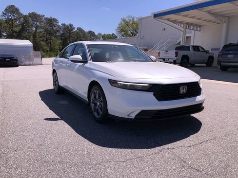 Certified 2024 Honda Accord EX image 2