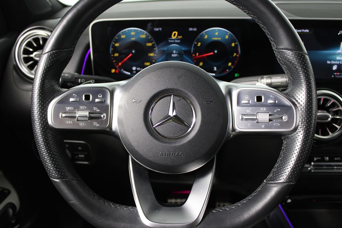 Used 2021 Mercedes-Benz GLB 250 image 13