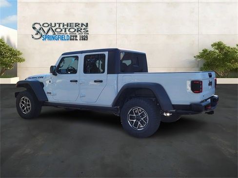 New 2025 Jeep Gladiator Rubicon w/ Convenience Group image 3