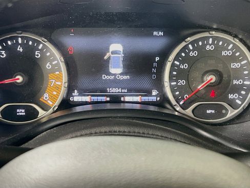 Used 2022 Jeep Renegade Limited AWD/4WD image 12