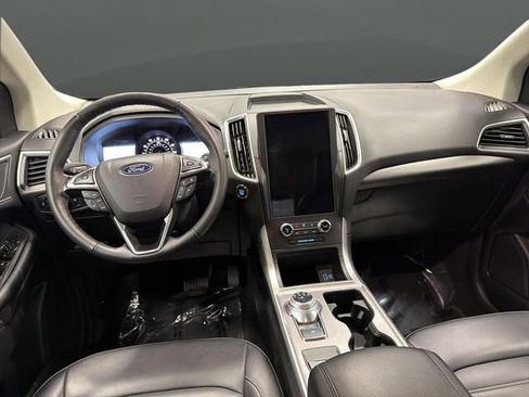 Used 2024 Ford Edge SEL image 5