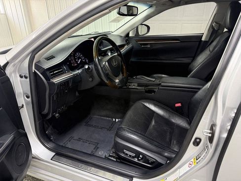 Used 2013 Lexus ES 350 w/ Luxury Pkg FWD image 8