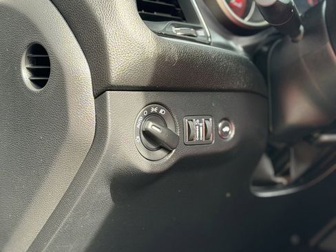 Used 2020 Dodge Challenger SRT Hellcat image 28