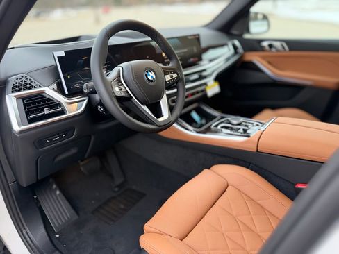 New 2026 BMW X5 xDrive50e image 12