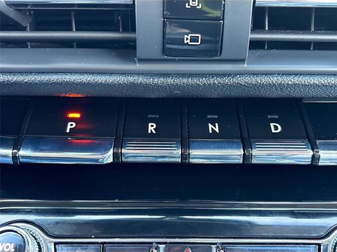 Used 2021 Lincoln Corsair Standard w/ Towing Package I image 20