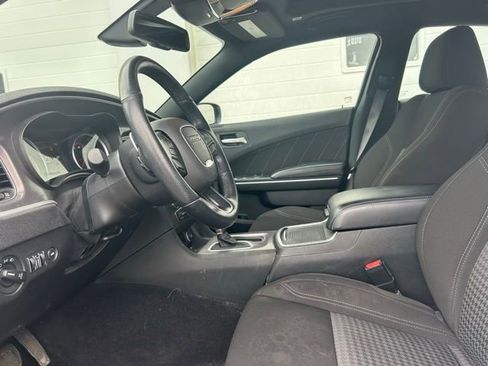 Certified 2022 Dodge Charger SXT w/ Cold Weather Package image 8