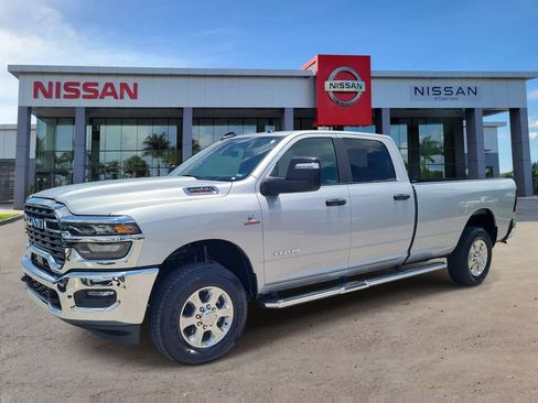 Used 2026 RAM 2500 Big Horn AWD/4WD image 5