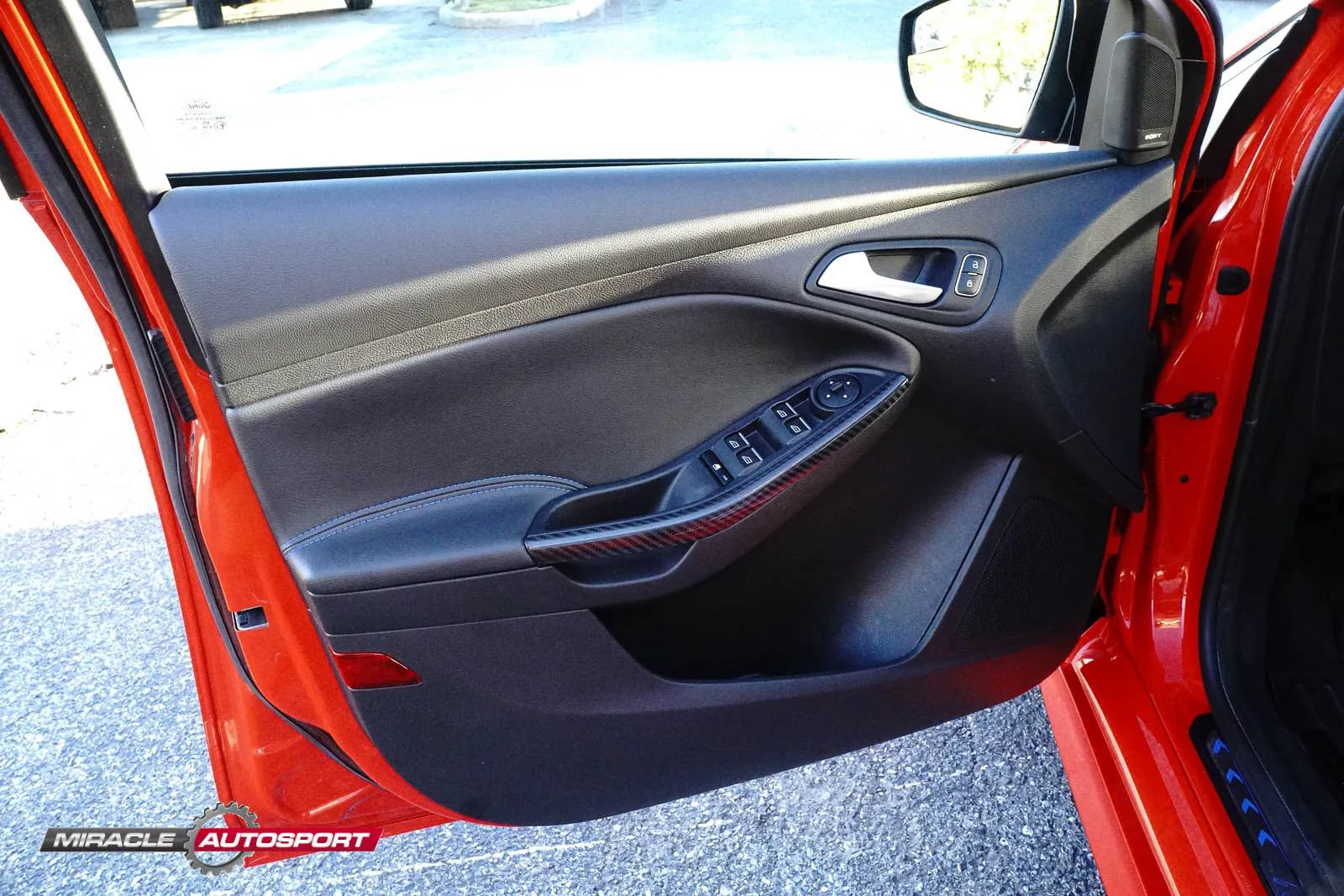 Used 2018 Ford Focus RS AWD/4WD image 15