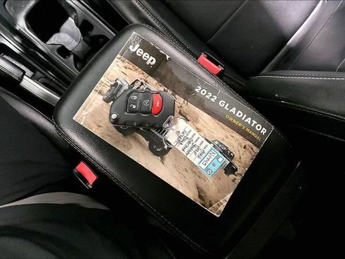 Used 2022 Jeep Gladiator Overland w/ Popular Equipment Package image 37