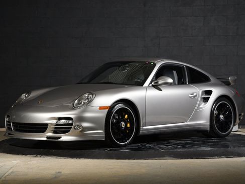 Used 2013 Porsche 911 Turbo S AWD/4WD image 10