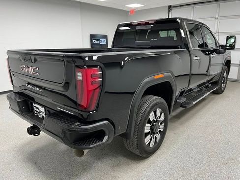 Used 2024 GMC Sierra 2500 Denali w/ Technology Package image 9