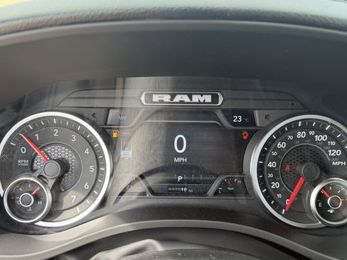 New 2026 RAM 1500 Express image 24