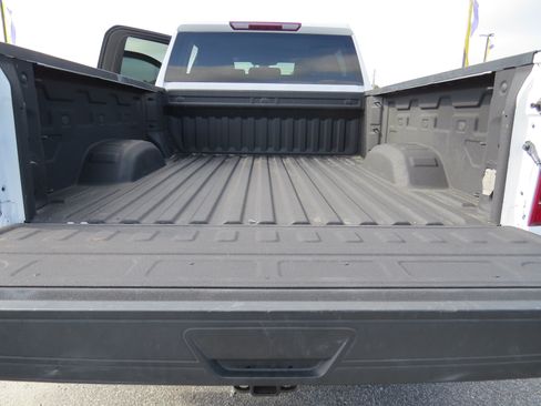 Used 2023 Chevrolet Silverado 2500 Custom w/ Custom Value Package AWD/4WD image 15
