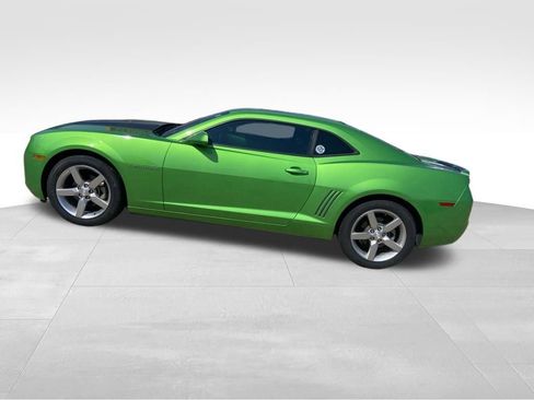 Used 2010 Chevrolet Camaro LT RWD image 22