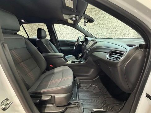 Used 2024 Chevrolet Equinox RS w/ LPO, Floor Liner Package AWD/4WD image 9