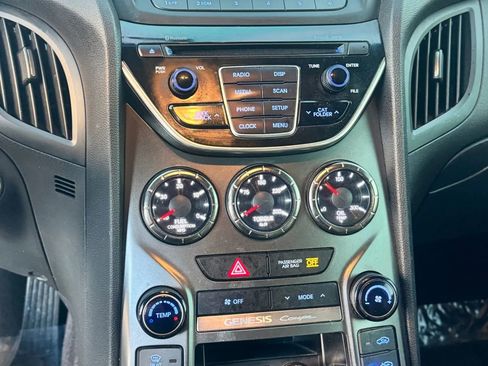 Used 2016 Hyundai Genesis 3.8 image 15