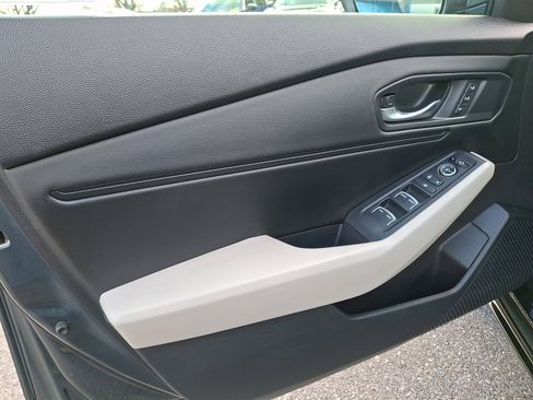 Used 2023 Honda Accord EX-L image 12