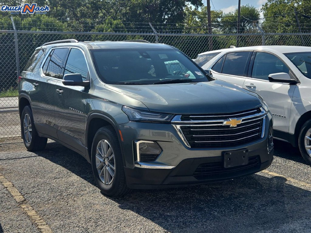 Used 2023 Chevrolet Traverse LT FWD image 1