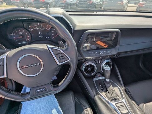 Used 2017 Chevrolet Camaro LT RWD image 27