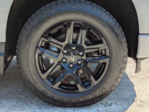 New 2026 Chevrolet Silverado 1500 Custom w/ Turbomax Blackout Package image 31