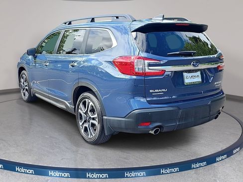 Used 2023 Subaru Ascent Touring AWD/4WD image 4