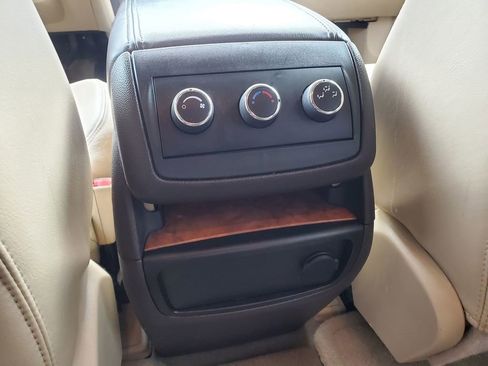 Used 2012 Buick Enclave Leather w/ LPO, Cargo Convenience Pkg image 24