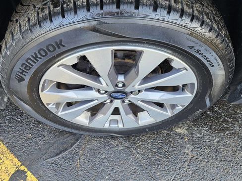 Used 2018 Subaru Outback 2.5i Touring image 16