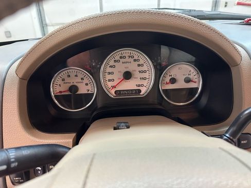 Used 2004 Ford F150 Lariat image 22